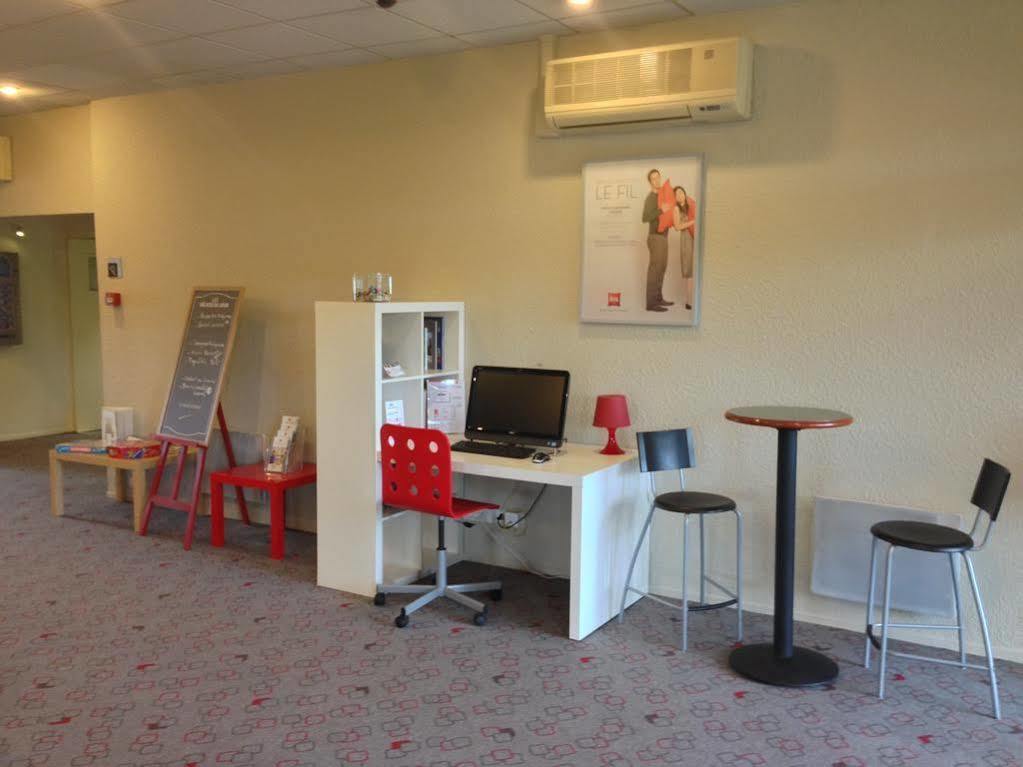 Ibis Lyon L'Isle D'Abeau Hotell Exteriör bild