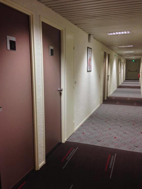 Ibis Lyon L'Isle D'Abeau Hotell Exteriör bild